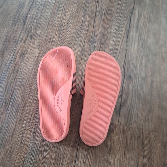 Burberry slides obo - Picture 2 of 5
